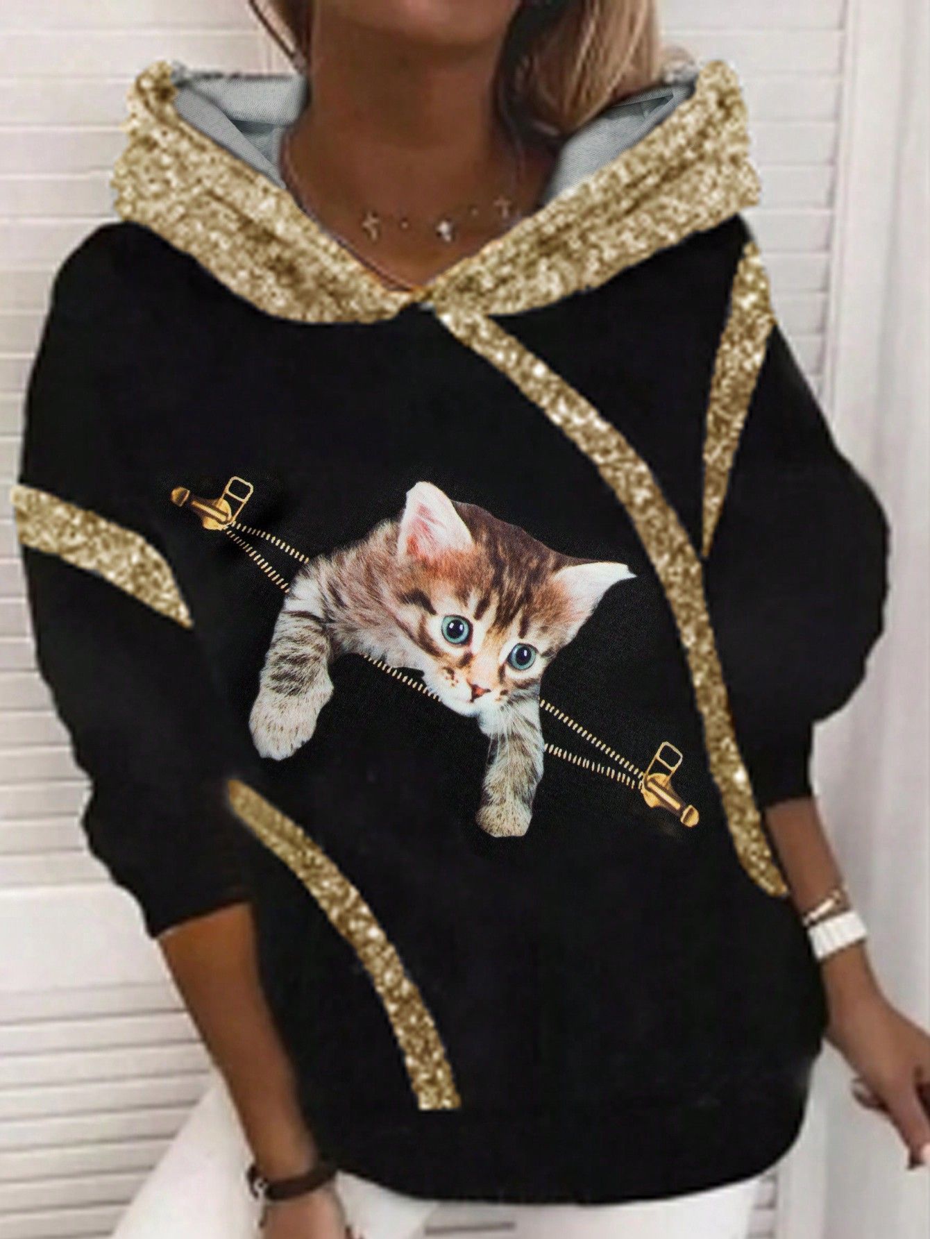Suéter con capucha holgado de talla grande con estampado digital