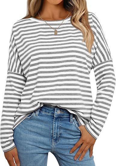 Camiseta de mujer de manga larga con cuello redondo y rayas de color en contraste