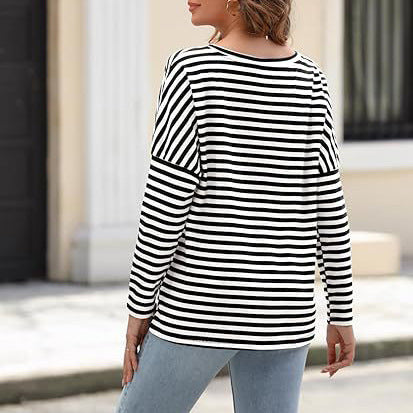 Camiseta de mujer de manga larga con cuello redondo y rayas de color en contraste