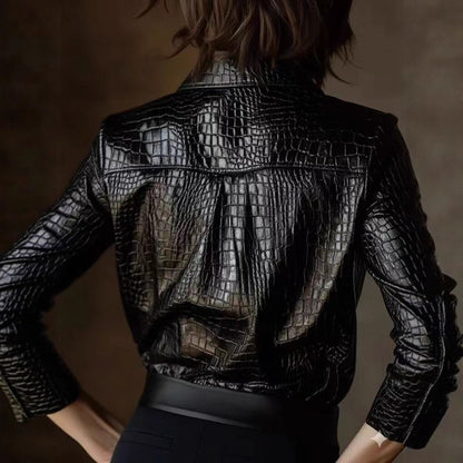 Top de manga larga con serpentina brillante de cuero sintético para mujer